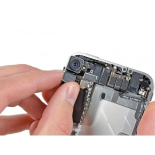 Замена камеры основная iPhone 4